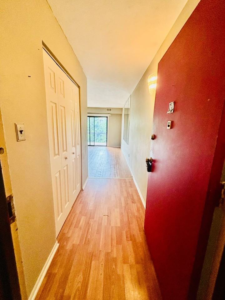 20 Dougherty Blvd #I5 - Photo 2 of 24