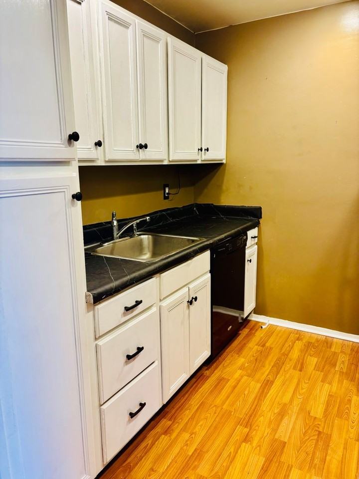 20 Dougherty Blvd #I5 - Photo 5 of 24