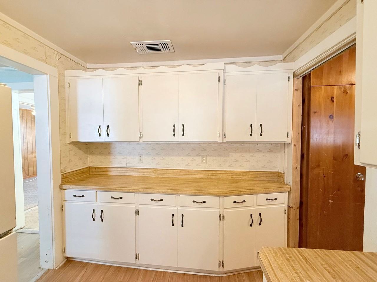 8733 Chisholm Rd #CLO - Photo 5 of 14