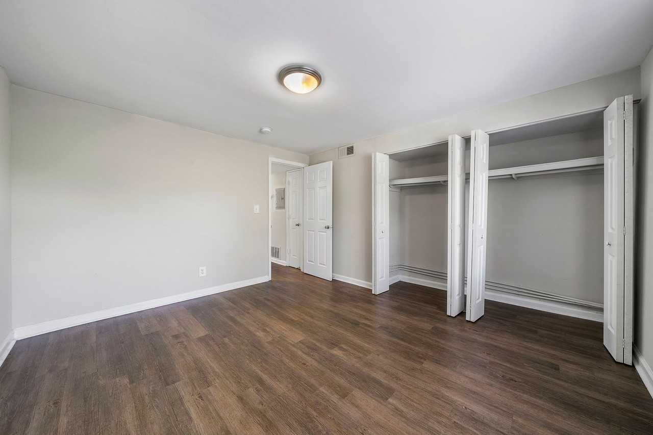 Wingate Apartments - Photo 7 of 11