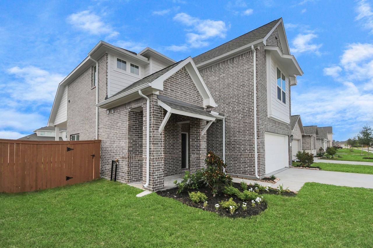 10606 Wildflower View Dr - Photo 2 of 40