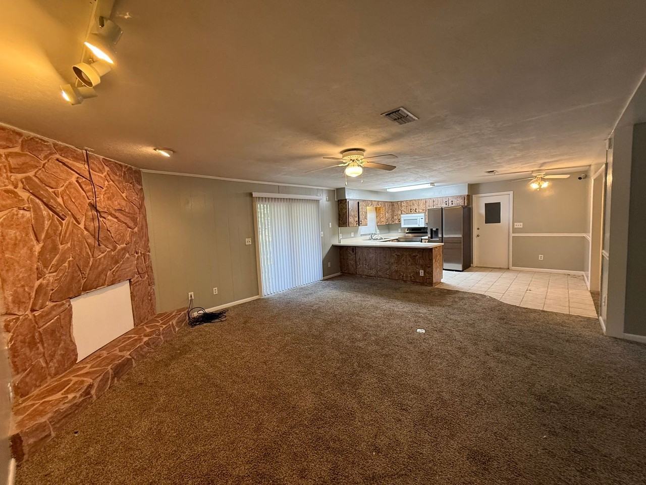 1100 Sw 20th Pl - Photo 5 of 26