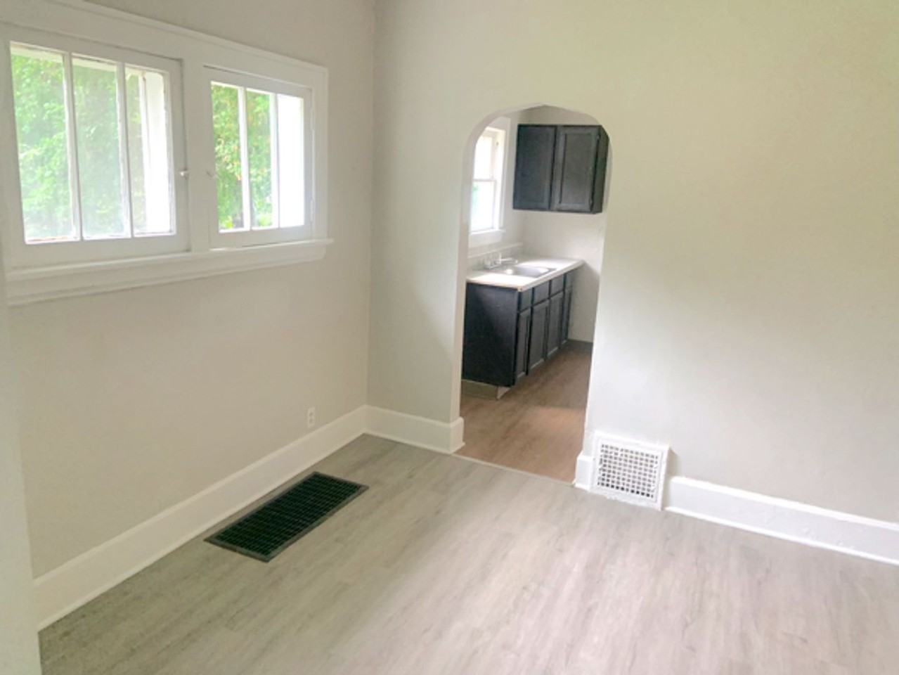 262 Sobul Ave - Photo 2 of 20