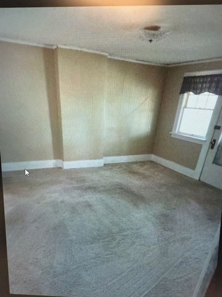 1212 North Frink Street - Photo 3 of 10