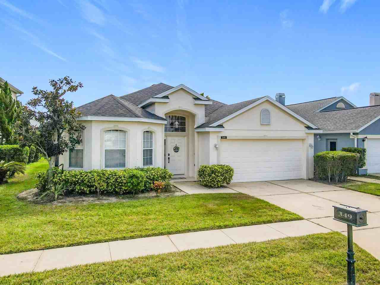 349 Oxford Drive - Photo 2 of 23