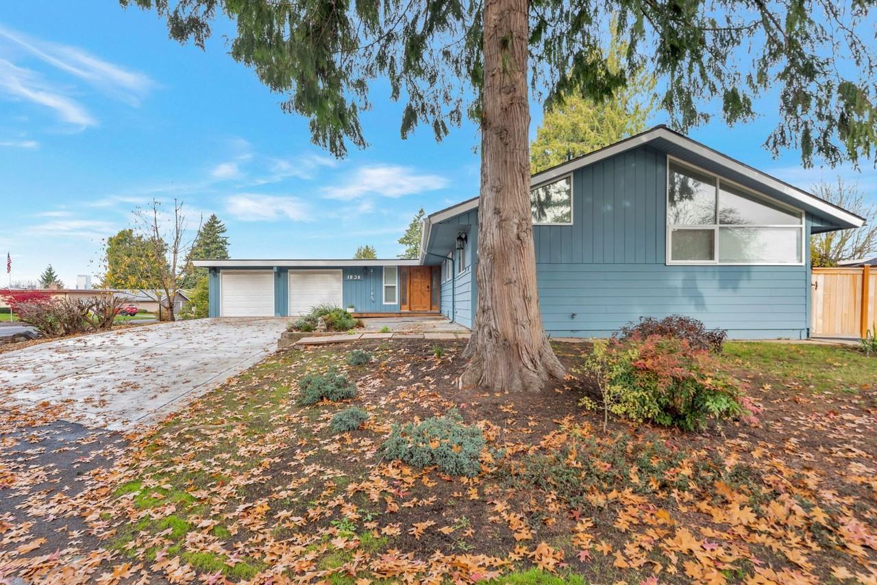 1836 125th Avenue Southeast - Photo 2 of 25