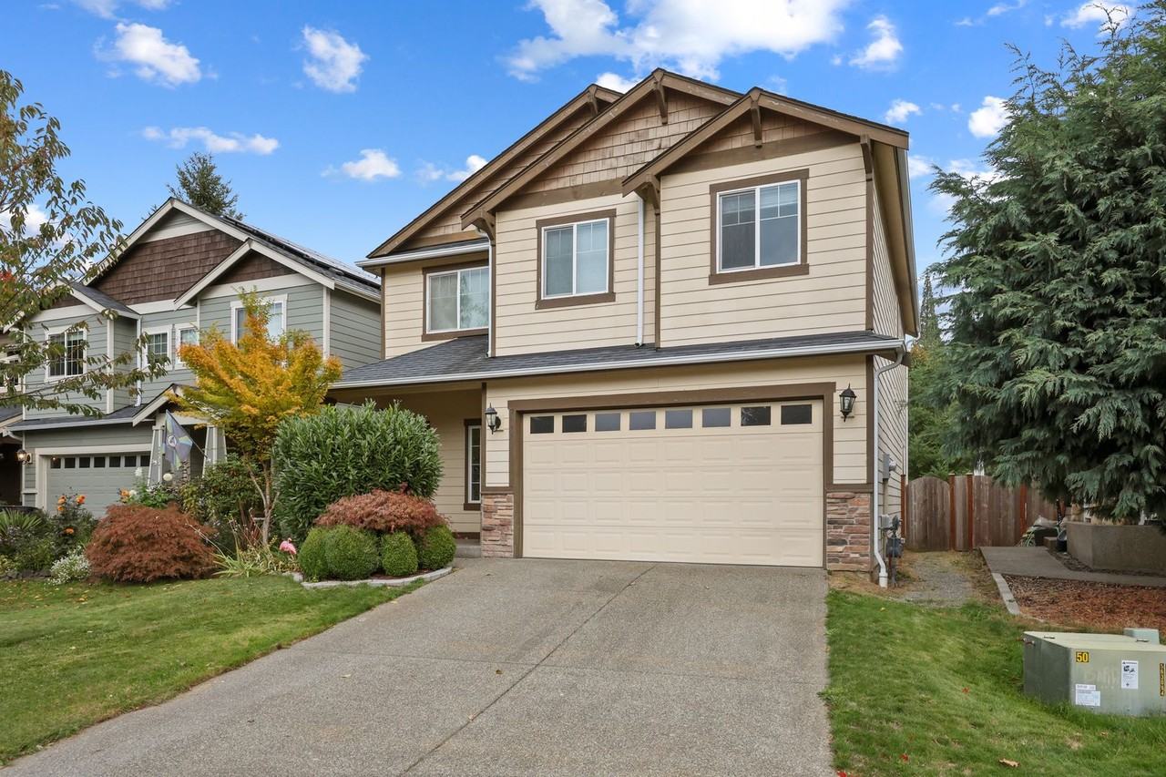 2535 10th Ct Se - Photo 2 of 30