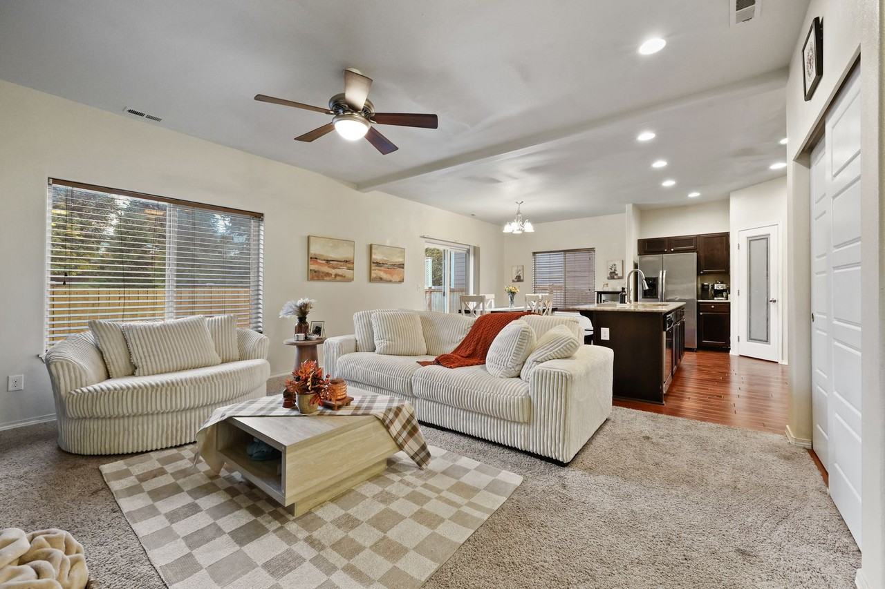 2535 10th Ct Se - Photo 7 of 30