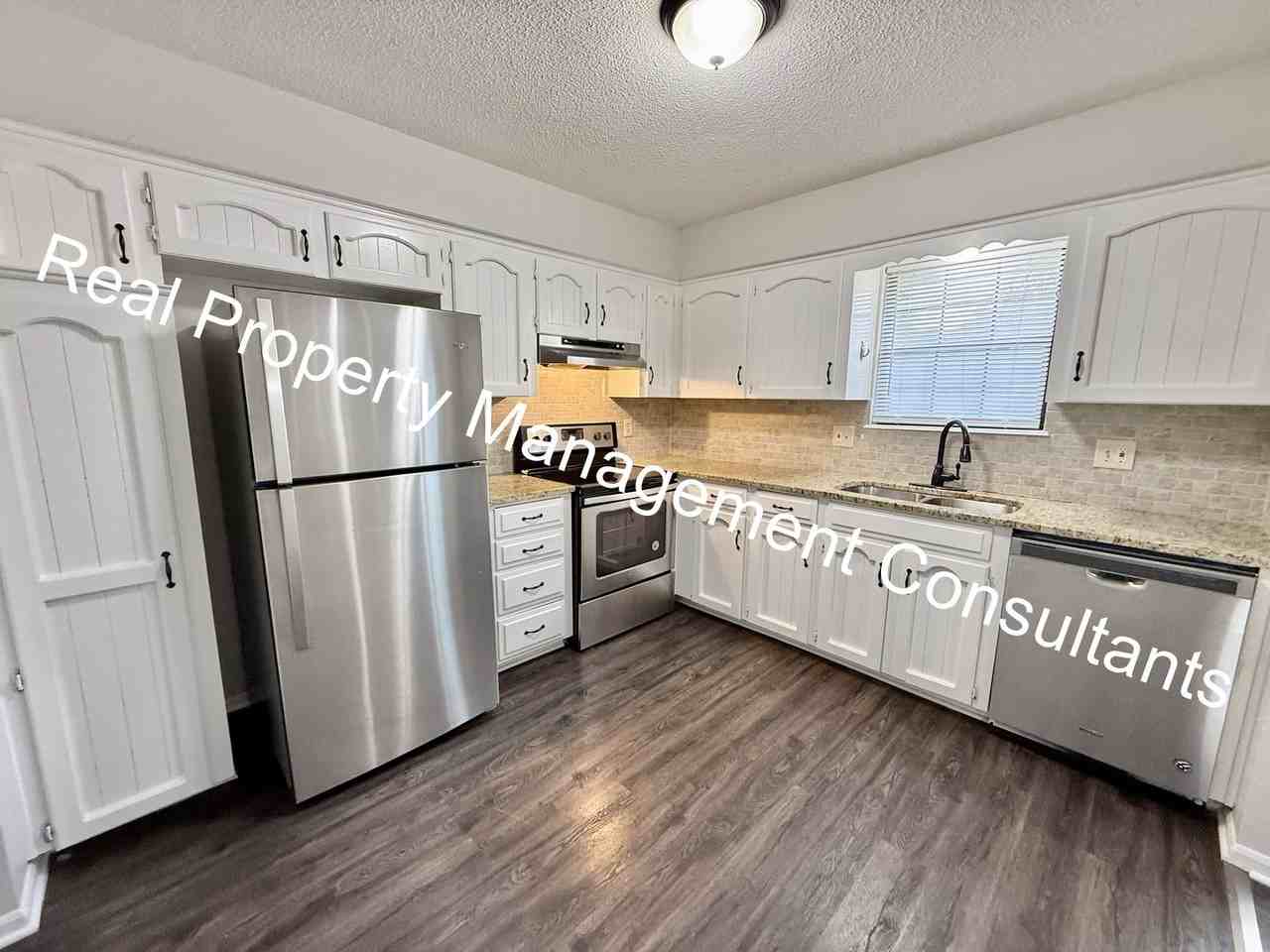 408 Sw Shamrock Pl - Photo 7 of 27