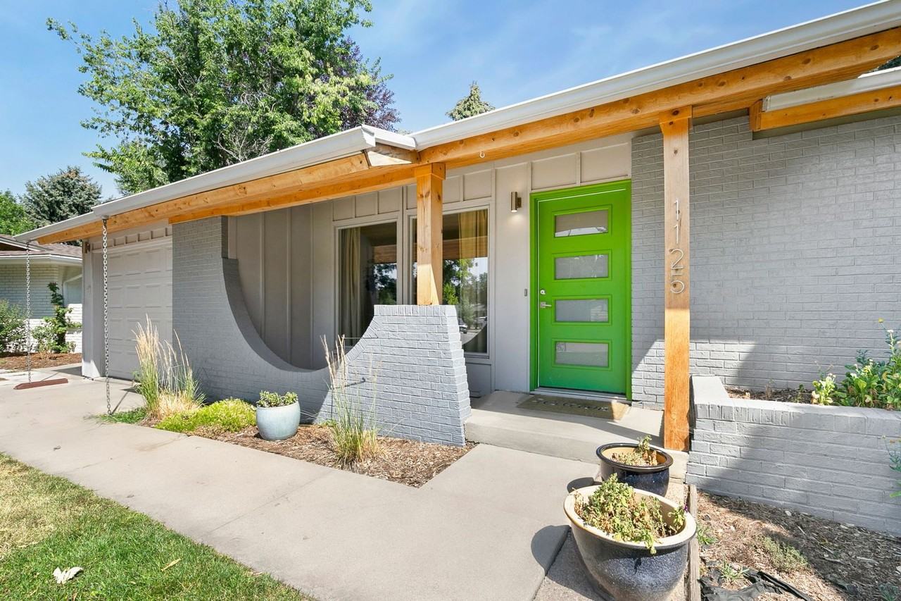 1125 Robertson St - Photo 4 of 37