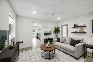 featured image of 320 Comanche Trail