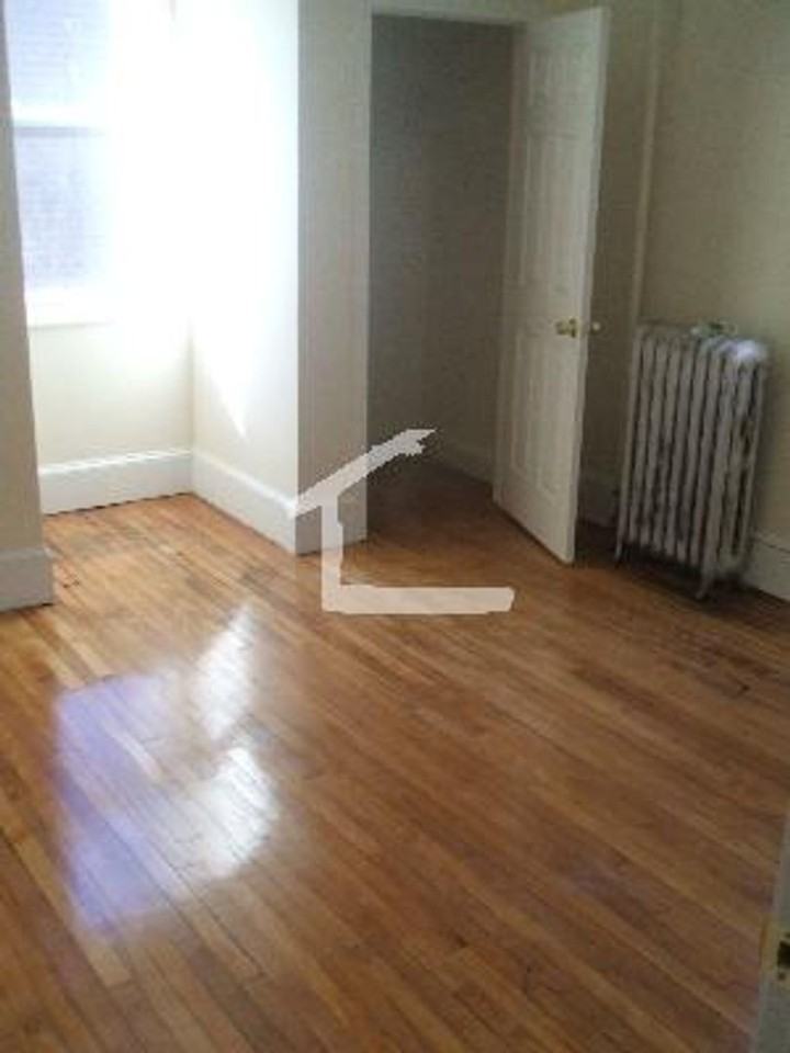 312 Saint Paul St - Photo 5 of 16