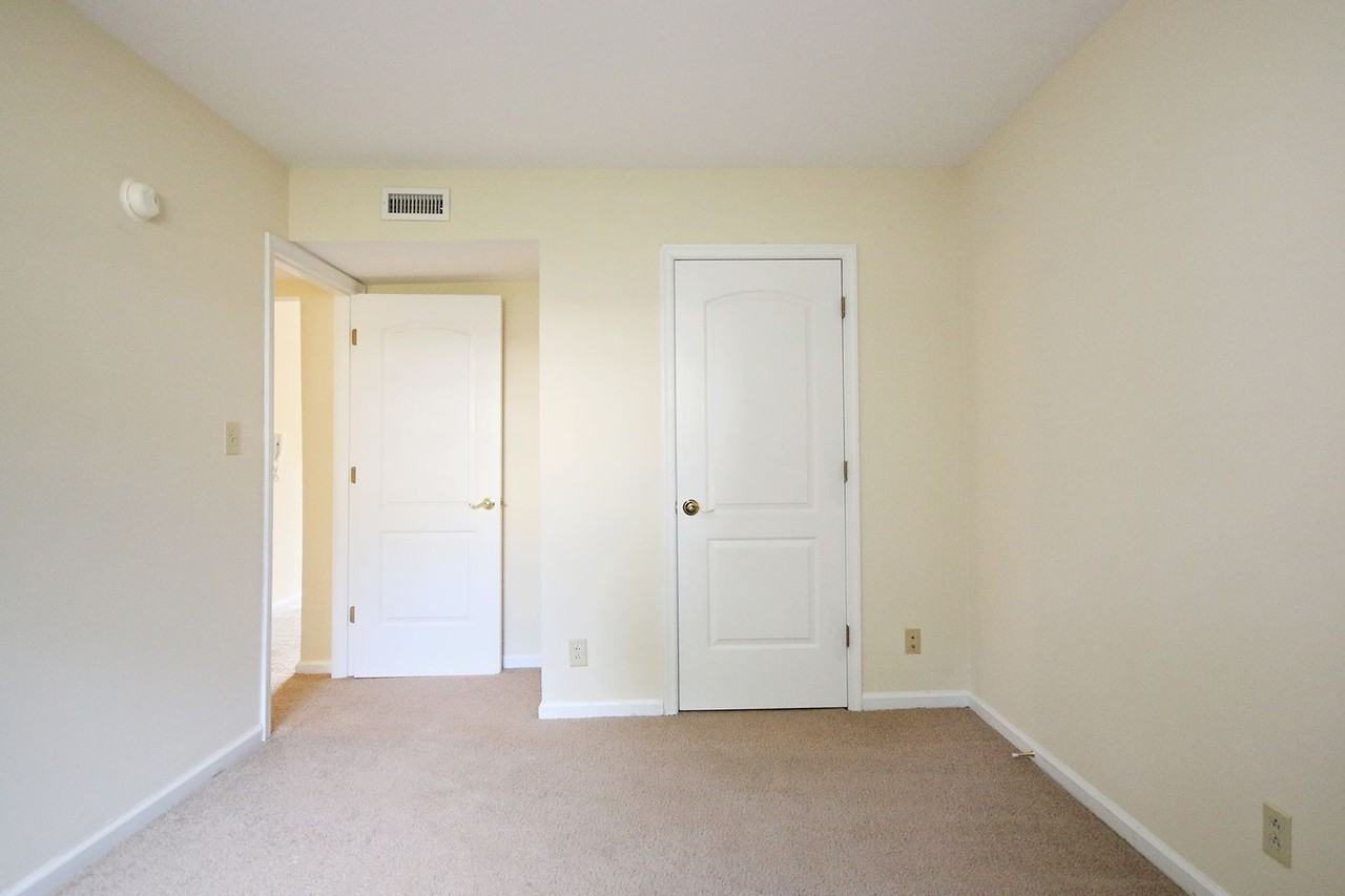 1508 Villa Ter #F - Photo 6 of 10