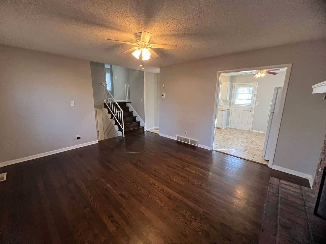 6401 E 120th Ter - Photo 3 of 15