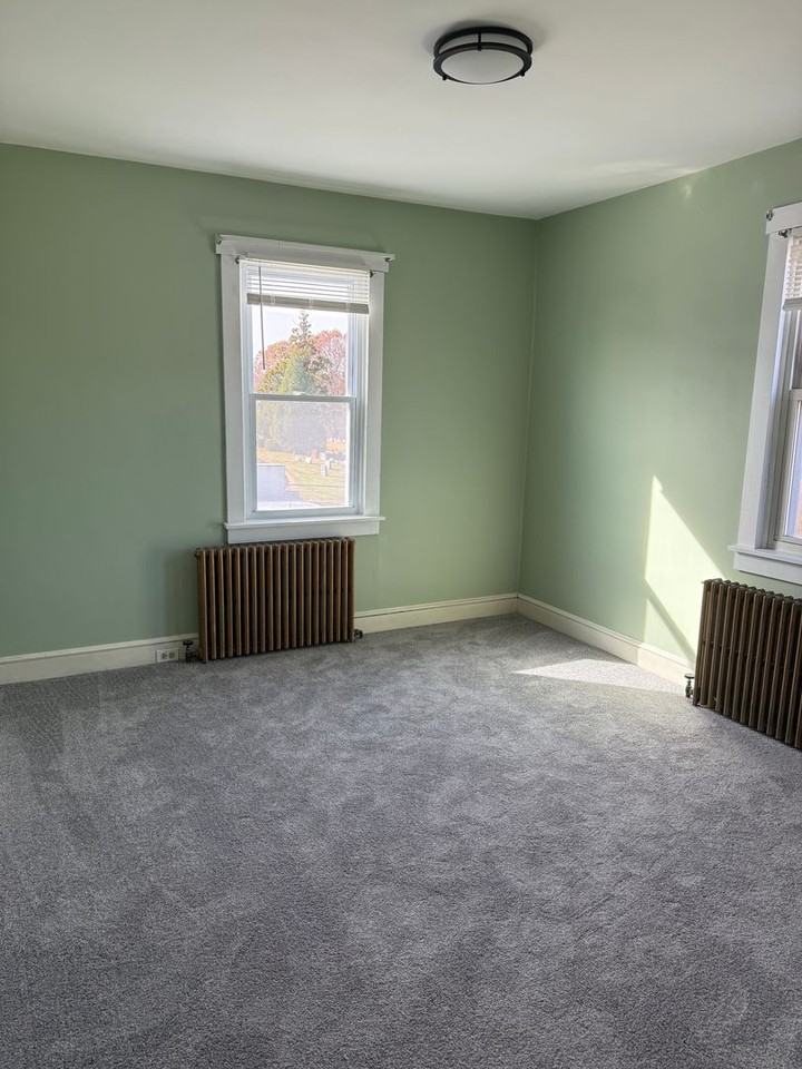 815 Grosstown Road - Photo 5 of 31