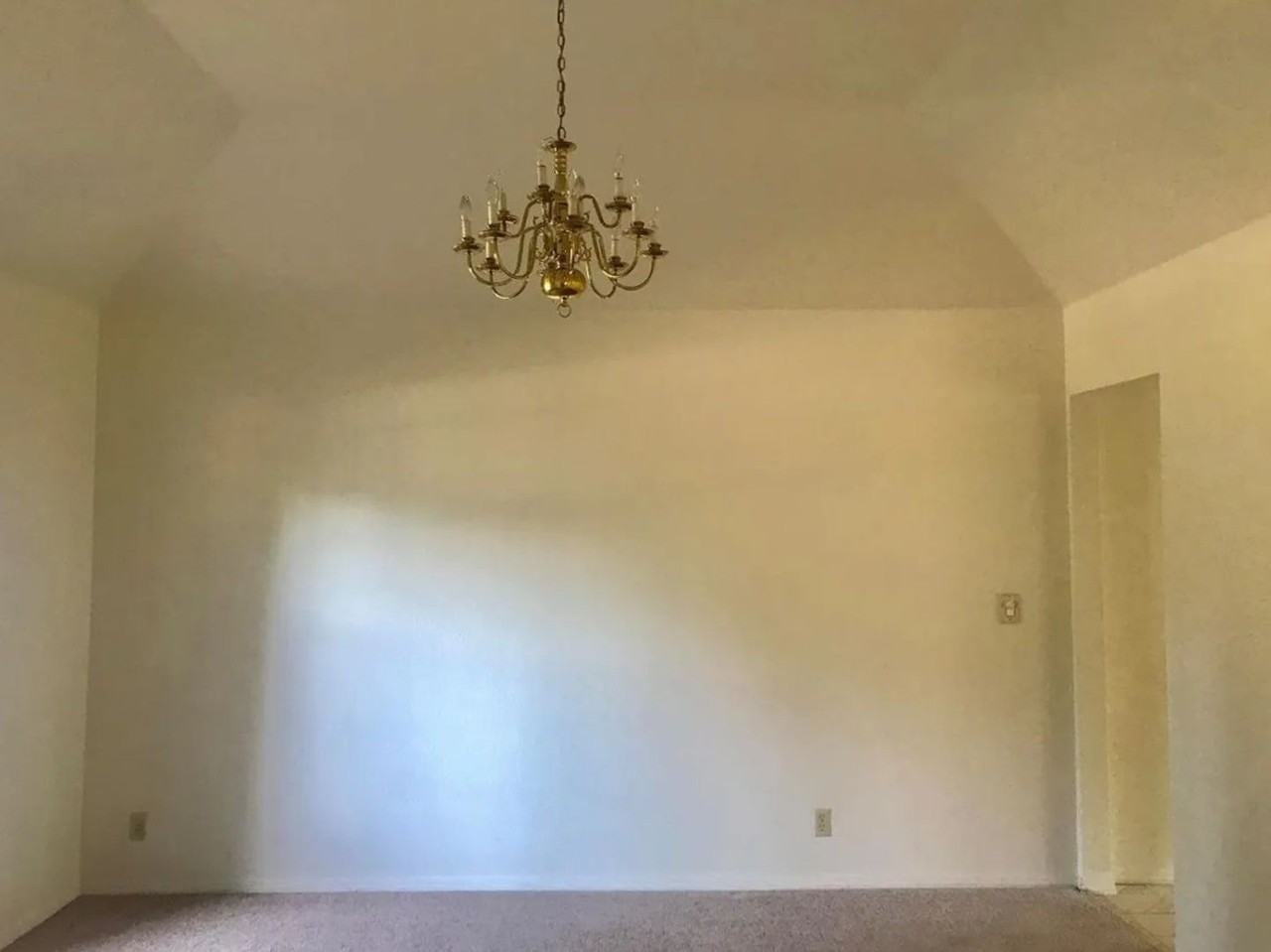 1697 W Locust Ave - Photo 6 of 18