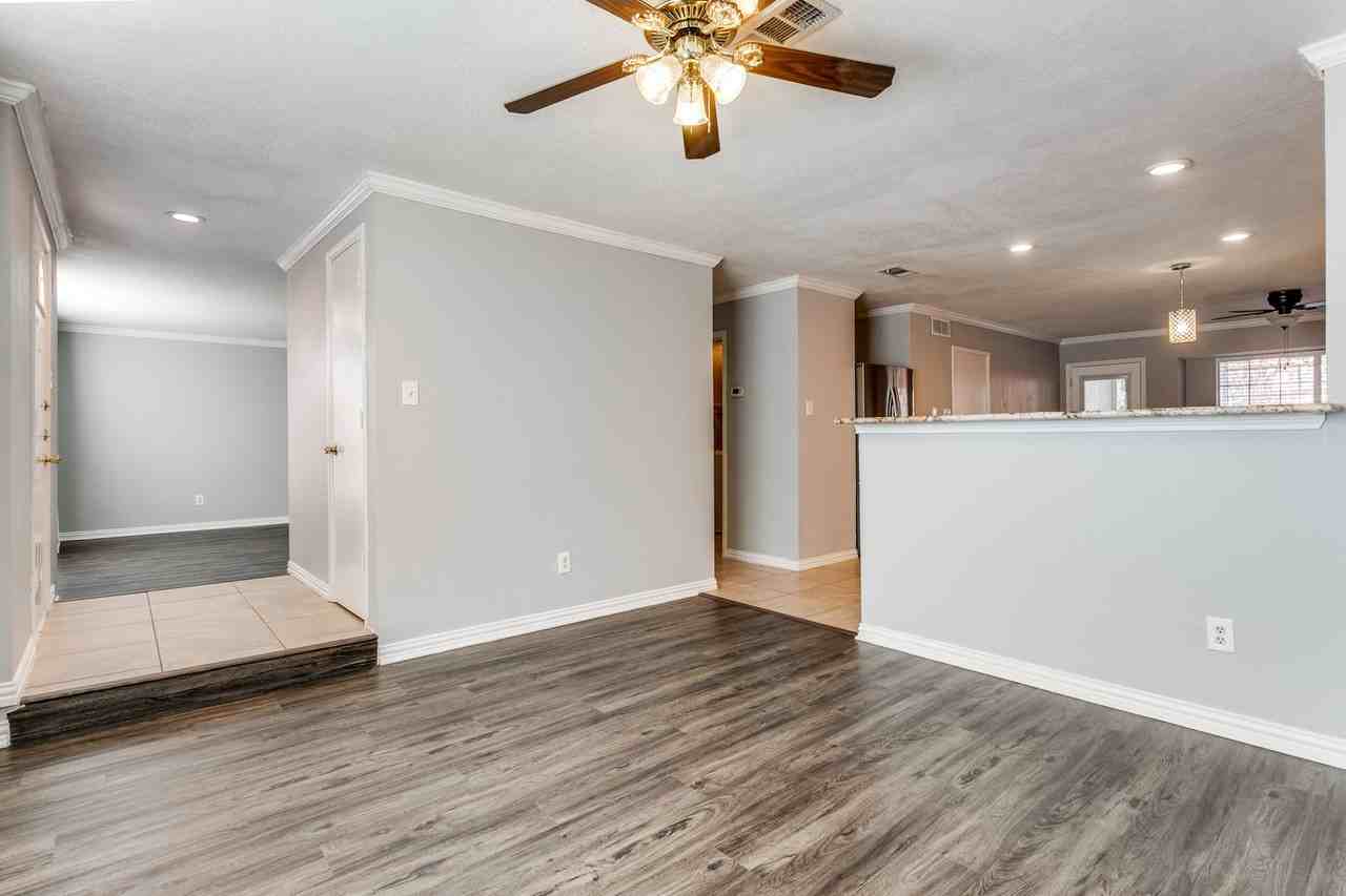 1728 Creekpoint Drive - Photo 6 of 25