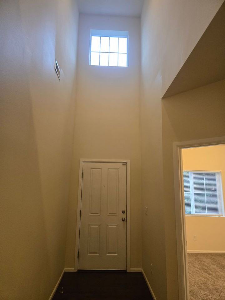 12811 80th Avenue Court East - Photo 2 of 15