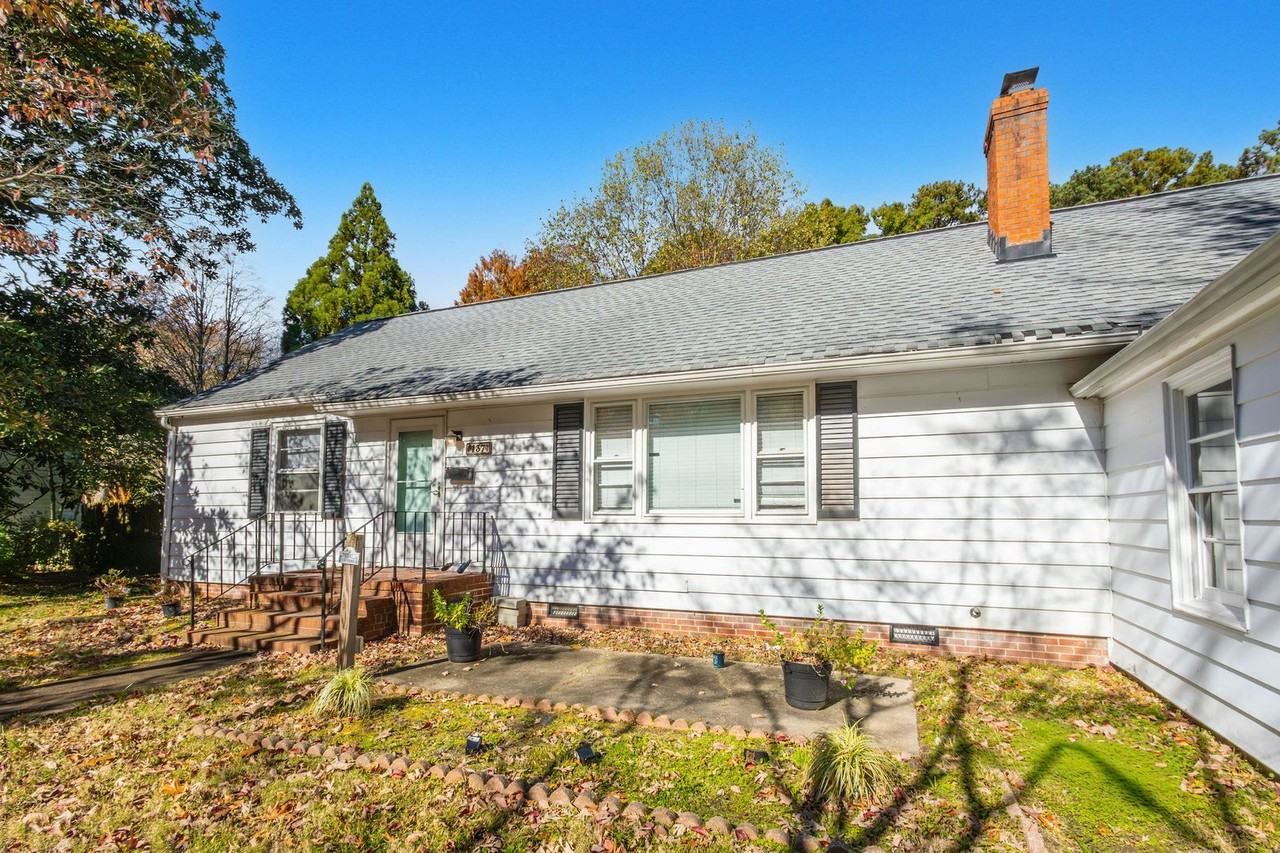137 Deep Creek Road - Photo 2 of 16
