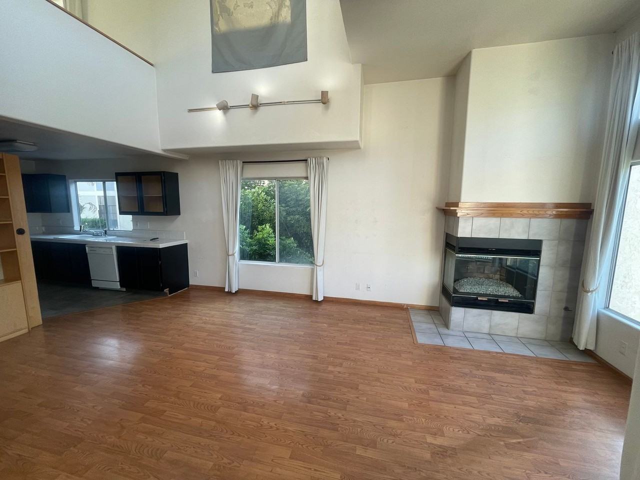 3151 Dickens Street - Photo 6 of 19