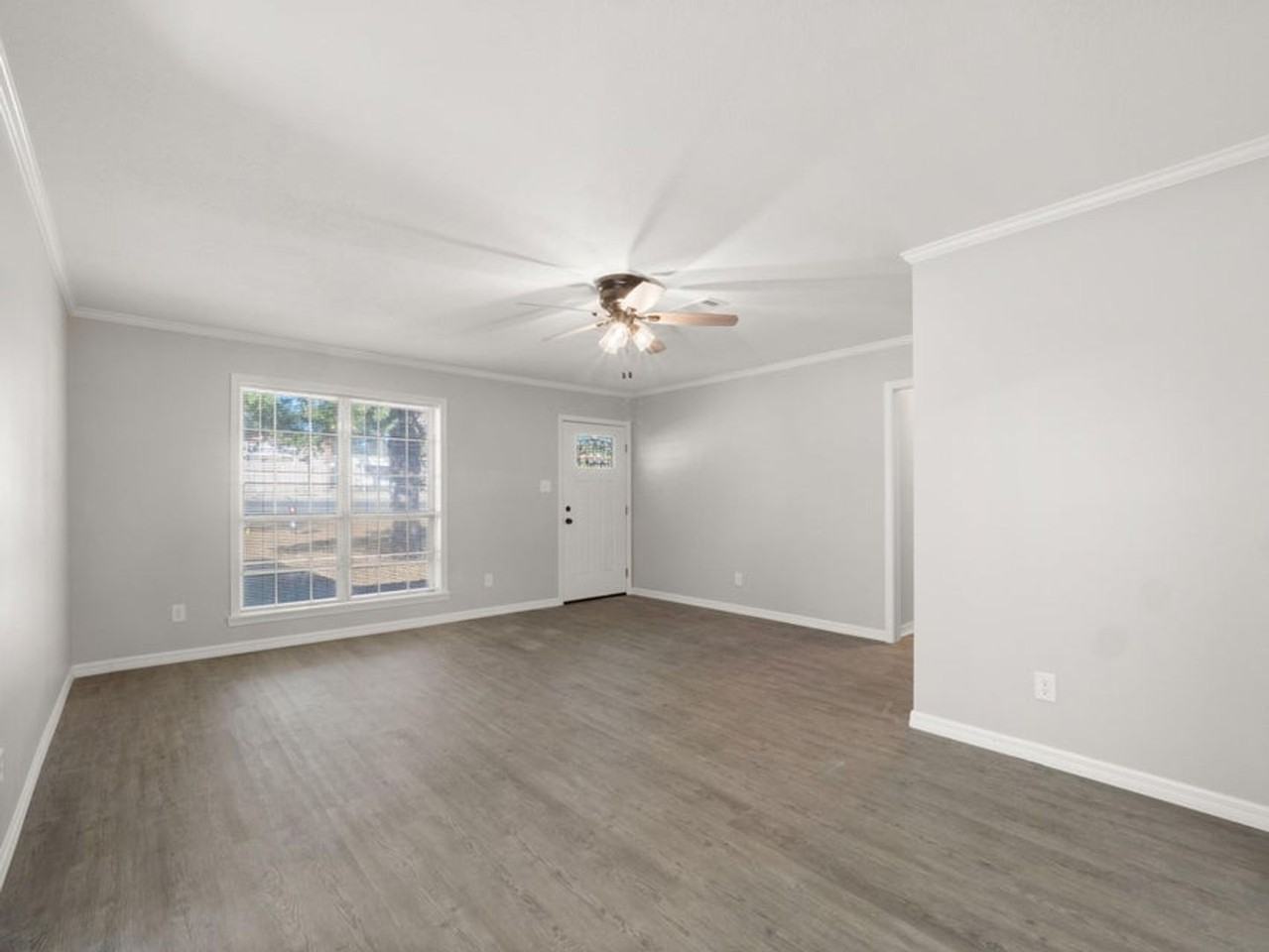 506 Vernon Street - Photo 2 of 15