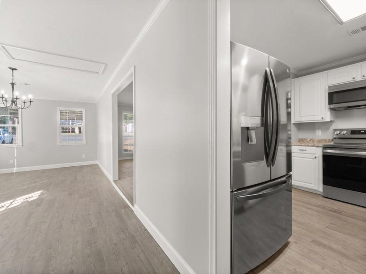 506 Vernon Street - Photo 4 of 15