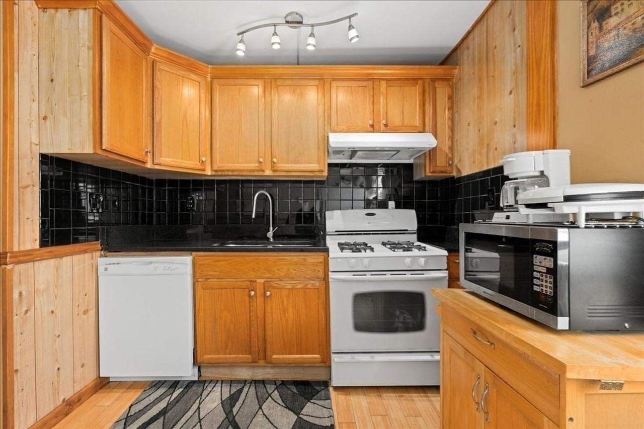 19 Orient Street - Photo 3 of 9