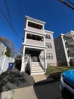 featured image of 10 Ashland Street