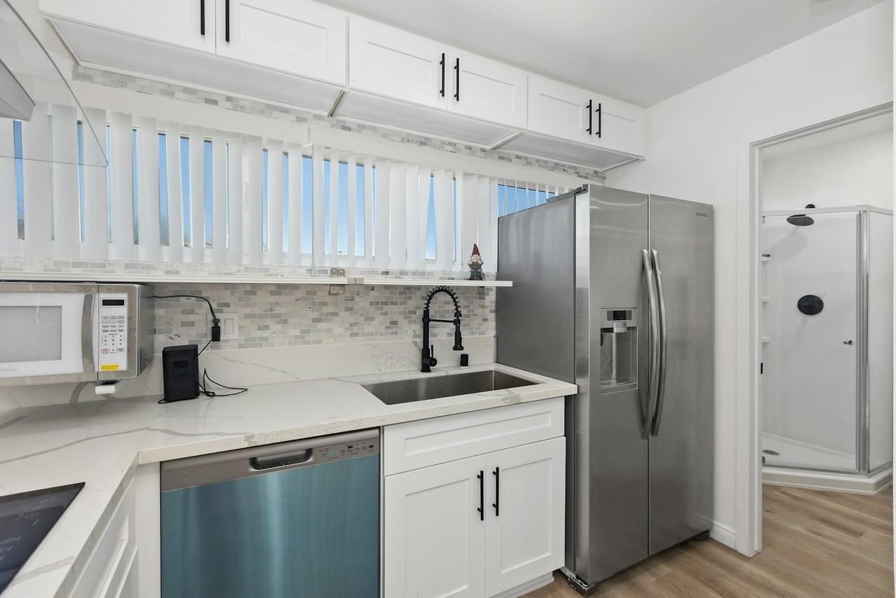 5590 Shasta Lane, Unit 1 - Photo 3 of 7