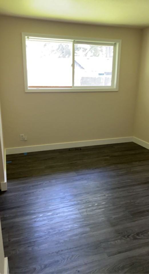 4485 Monroe Avenue Northeast - Photo 7 of 33