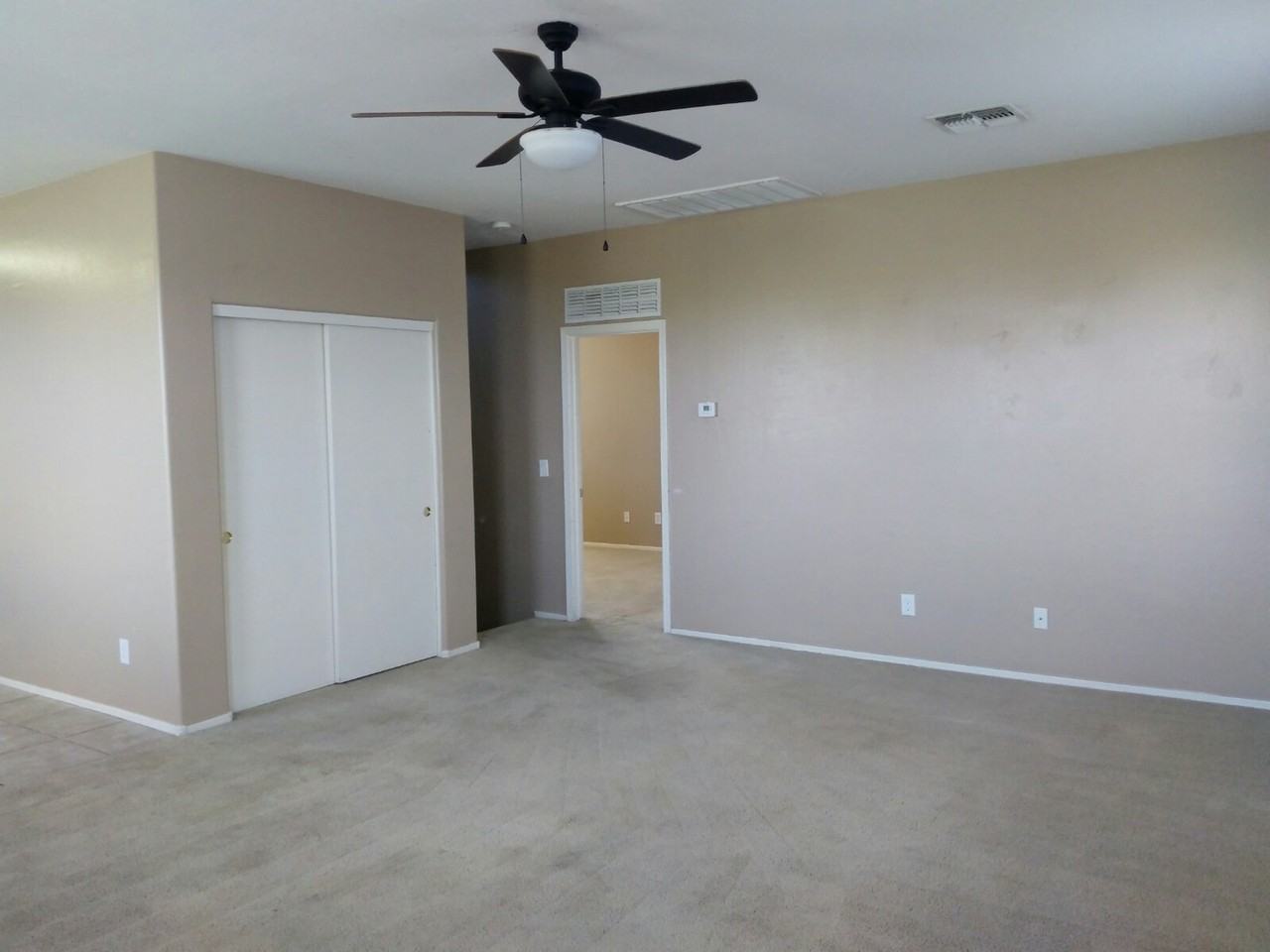 5335 W Burton Dr - Photo 4 of 11