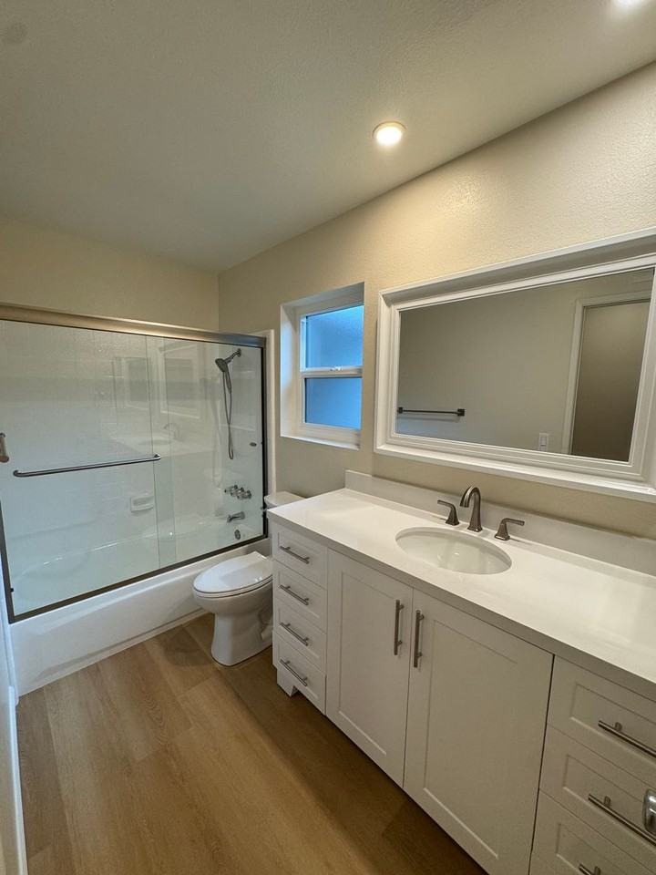 893 Blue Spring Dr - Photo 4 of 30