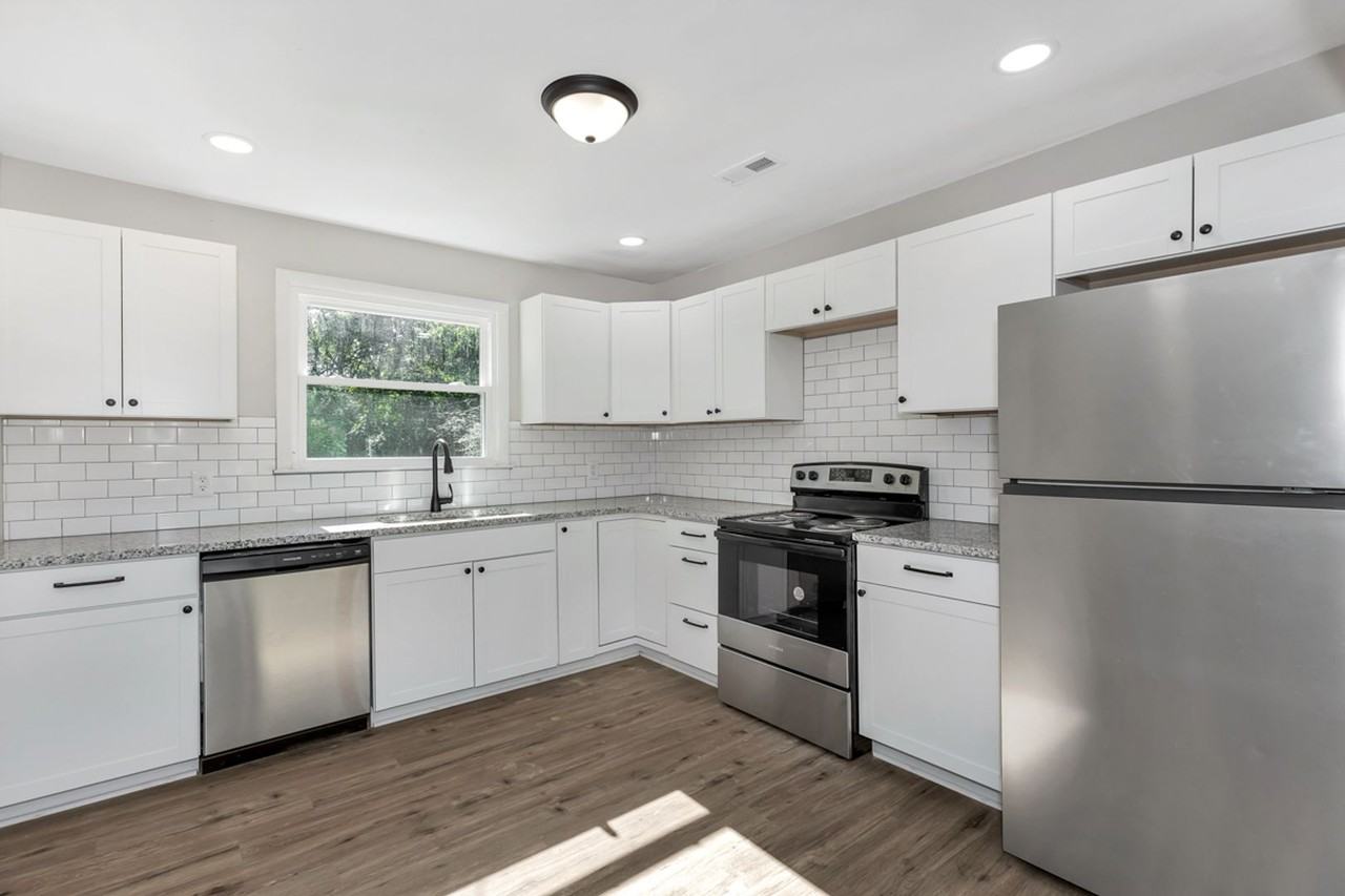 4304 Lakeview Dr Nw - Photo 5 of 19