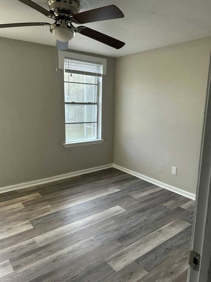 1116 Ash Ave, Unit 207 - Photo 3 of 3