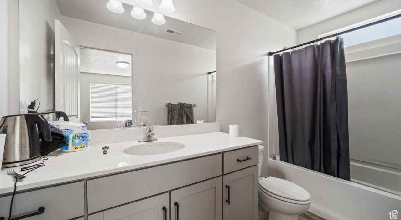 448 South Pegasus Way - Photo 6 of 14