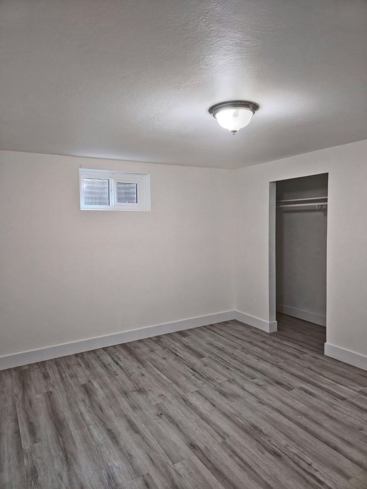 3723 Kewanee Drive - Photo 6 of 30