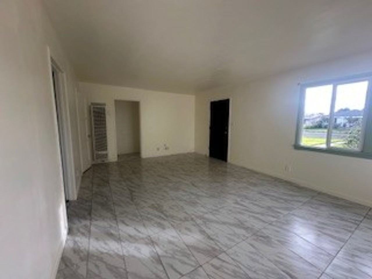 210 S C St - Photo 6 of 13