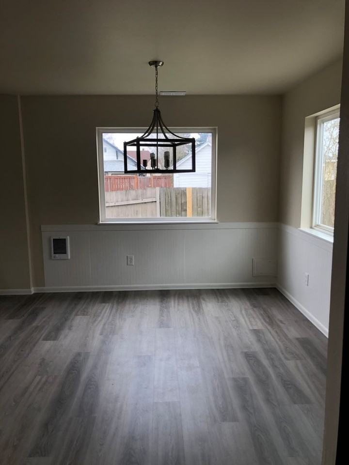 509 S 43rd St - Photo 6 of 21