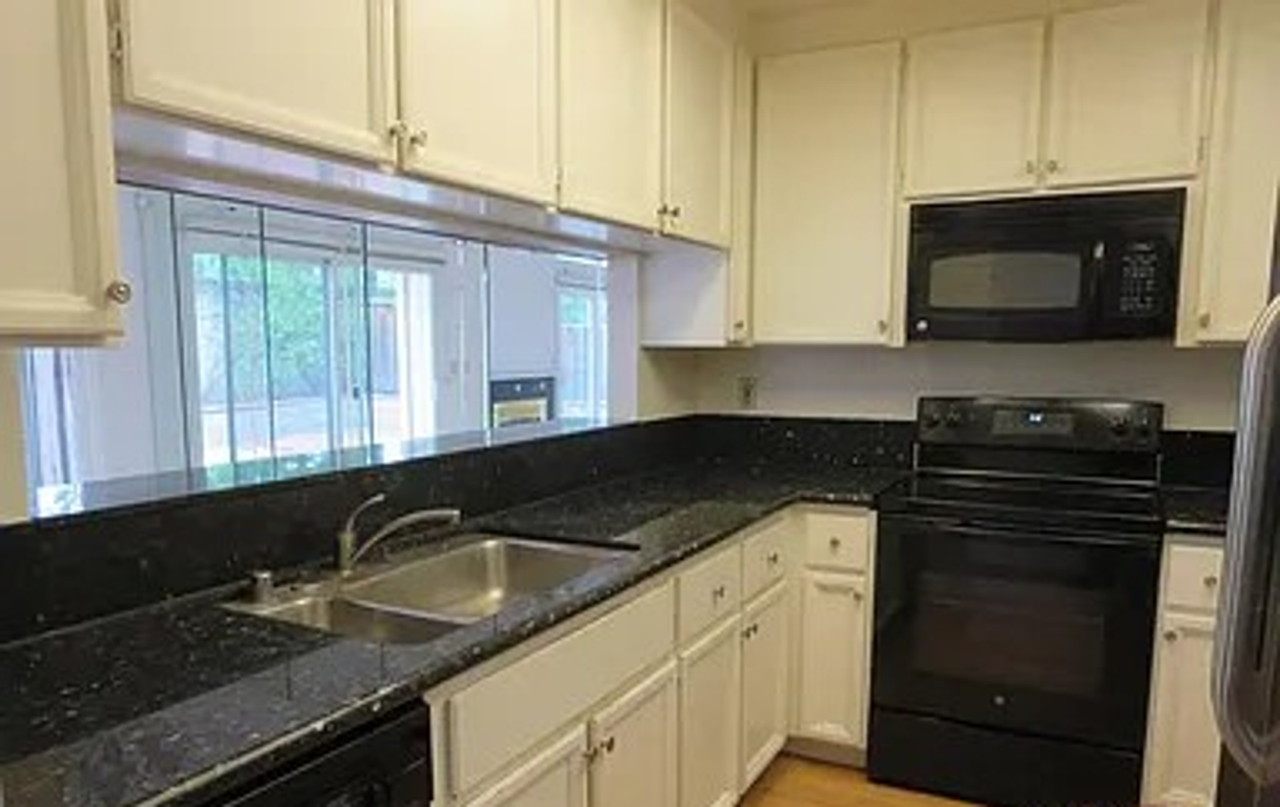 41 Jacklin Circle - Photo 4 of 14