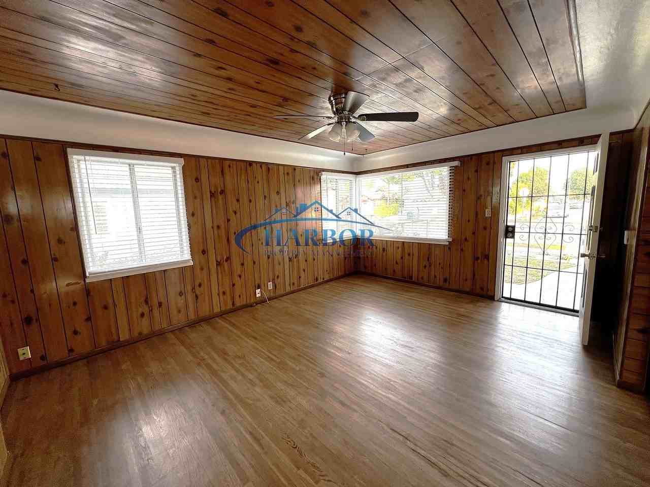 2449 Seabright Avenue - Photo 3 of 10