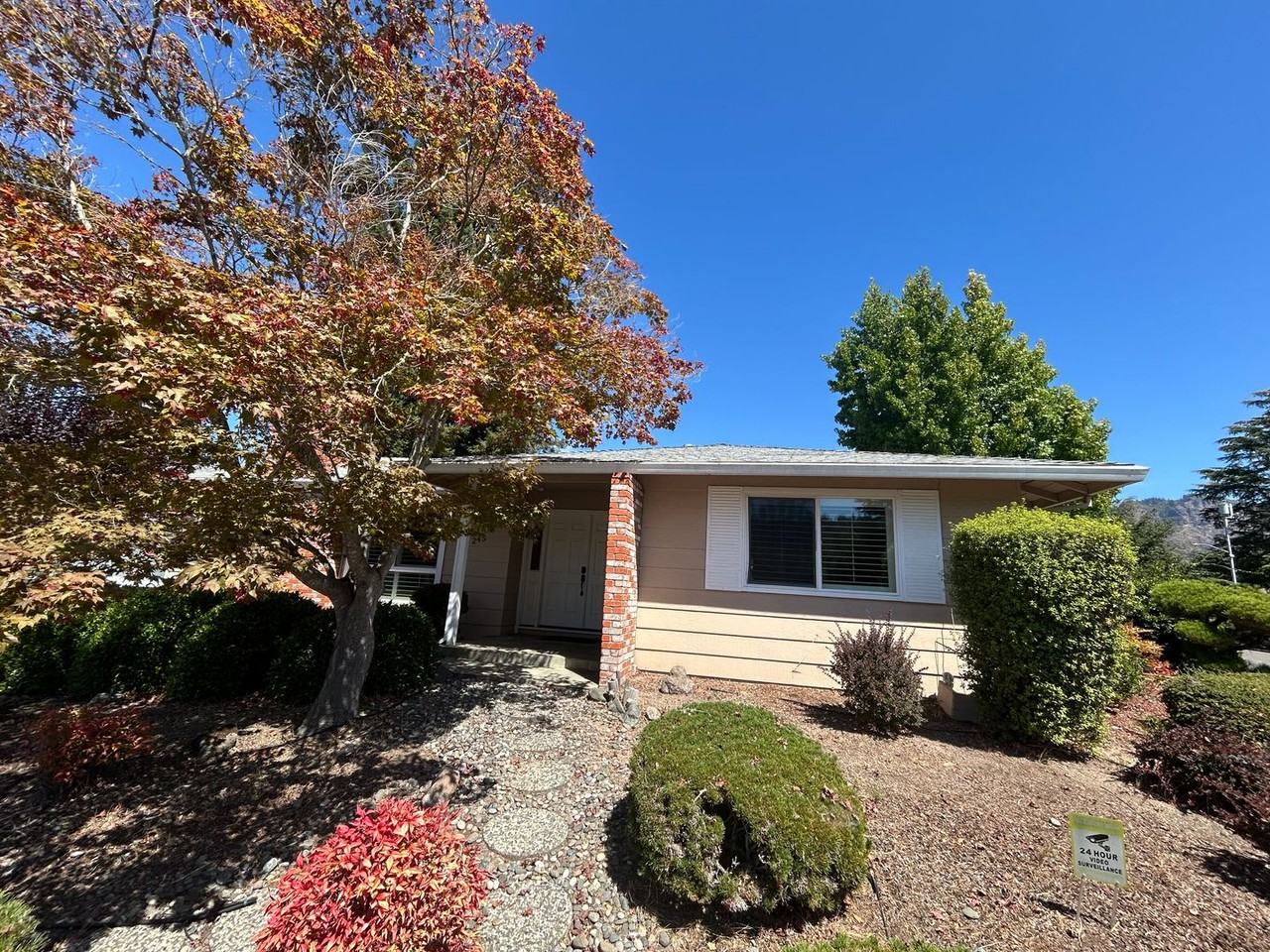 245 Mockingbird Place - Photo 2 of 14