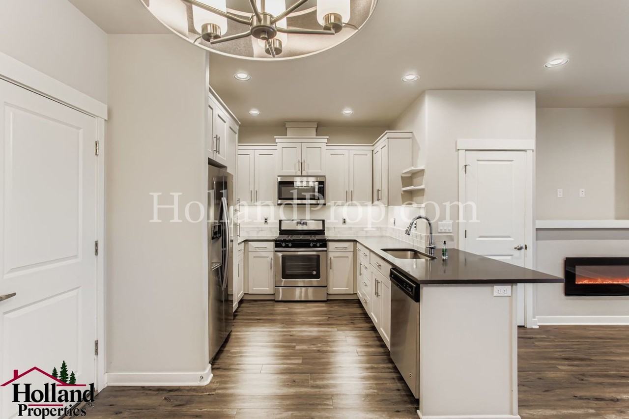 3387 Se Oakmeade Ave - Photo 6 of 18