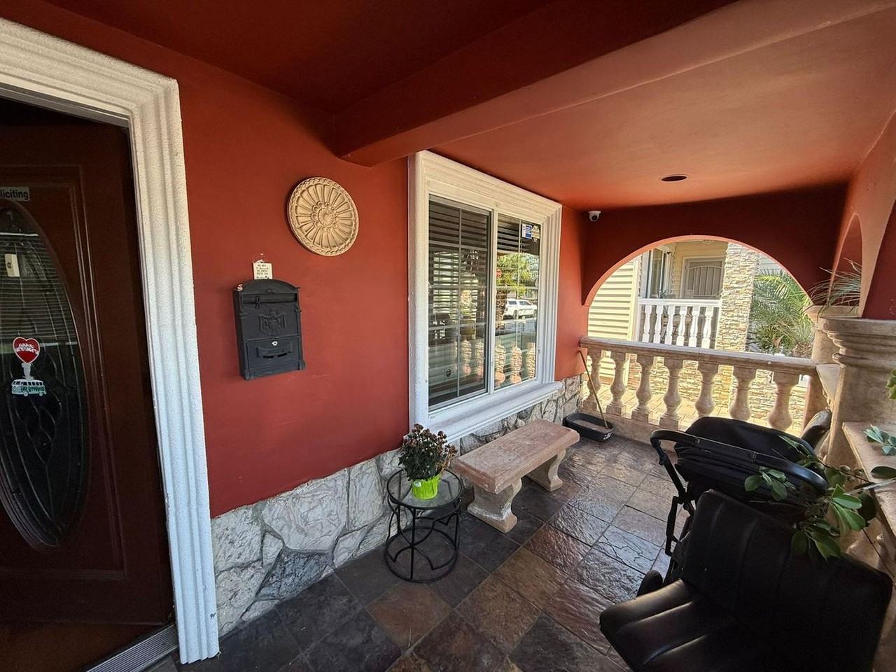 20821 Margaret Street - Photo 4 of 30