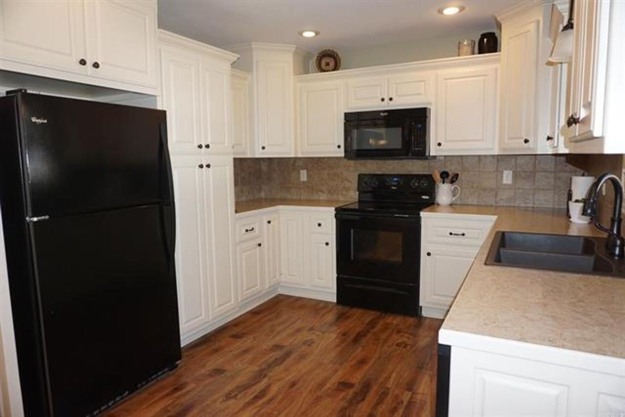 2716 Ridgewood Lane - Photo 3 of 13