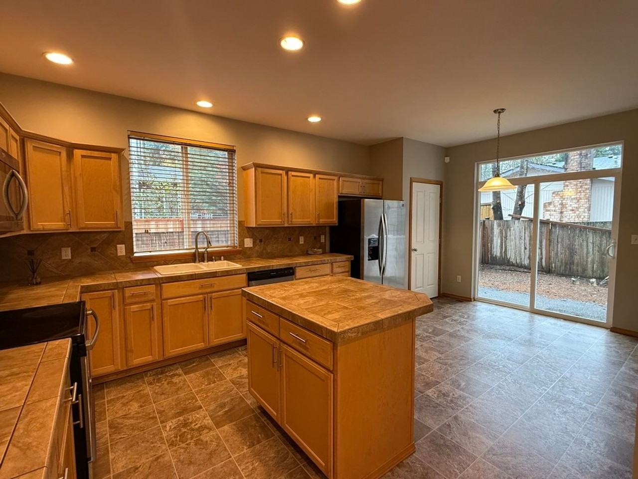 22817 Southeast 287th Place - Photo 3 of 23