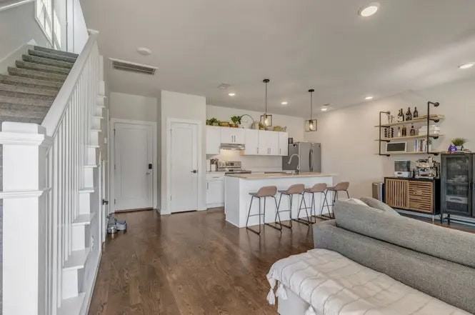 3639 Hydes Ferry Road - Photo 3 of 16