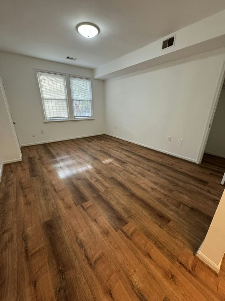 2020 Naylor Rd SE, Unit 2 - Photo 4 of 38