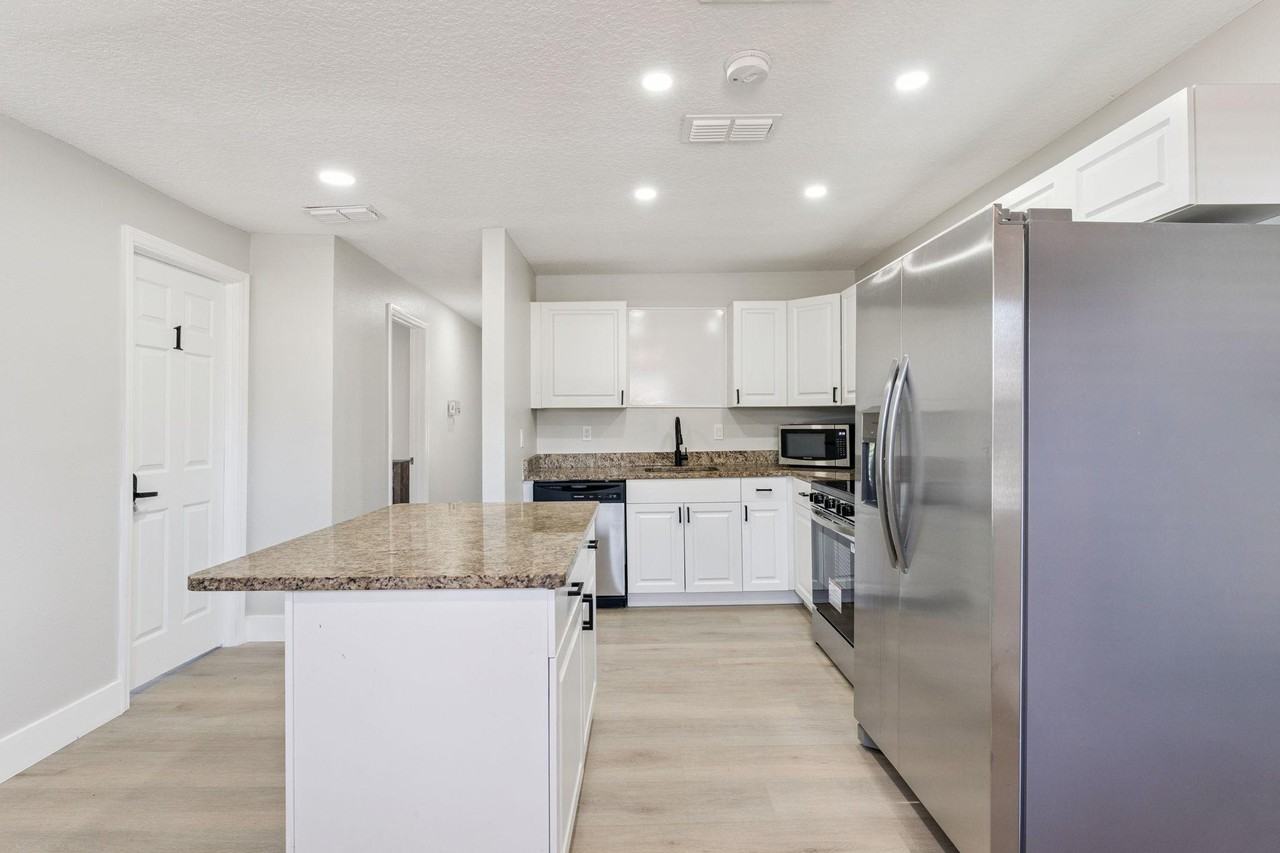 Lime St - Photo 2 of 12