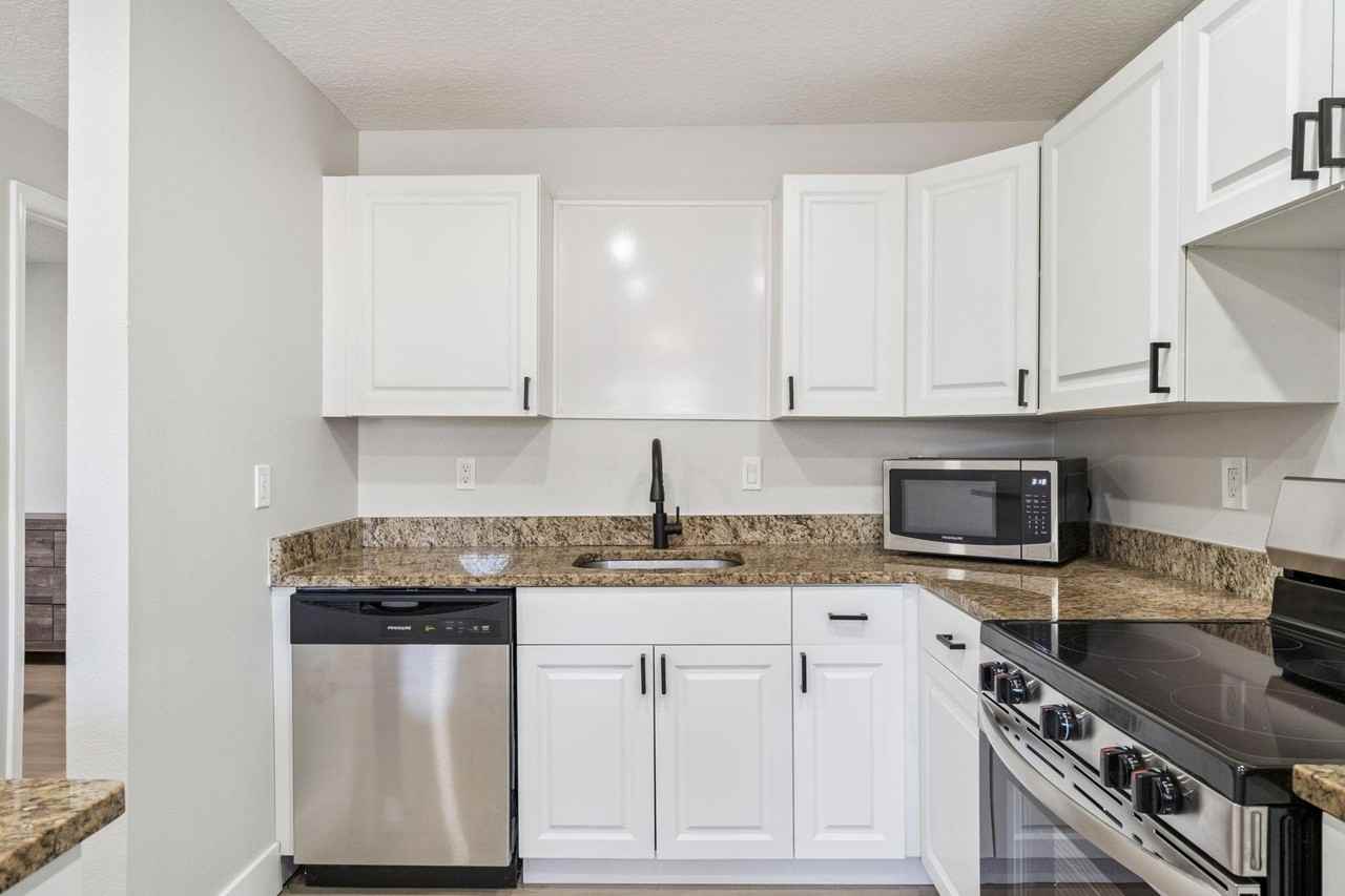 Lime St - Photo 4 of 12