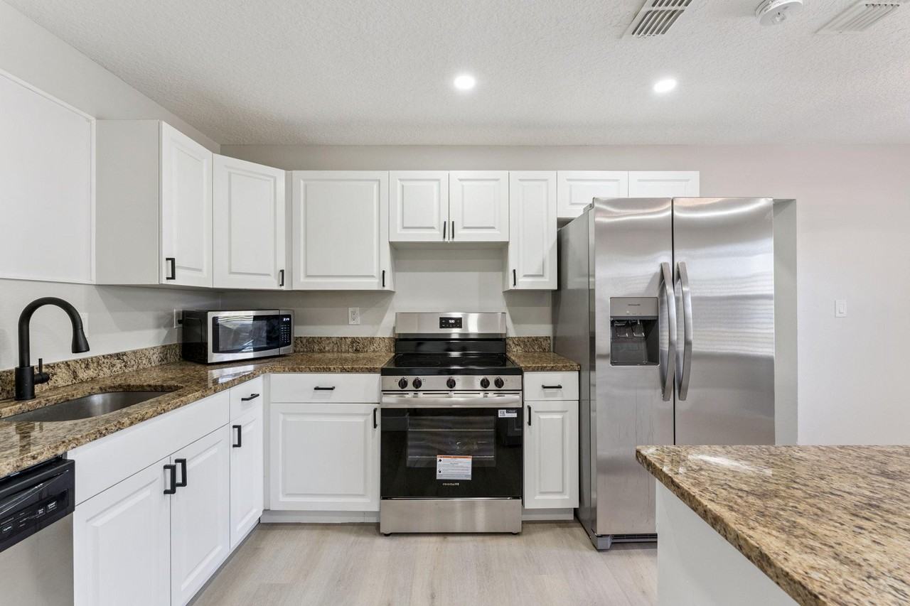 Lime St - Photo 5 of 12